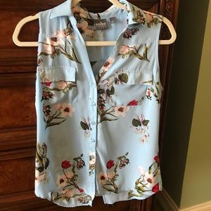 Soho floral button down tank